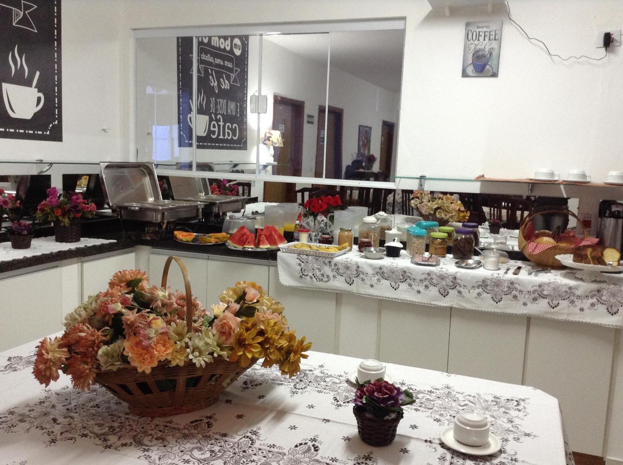 Espaco Alvorada Com Banheira ,Agendamento Das Atividades, Cafe Da Manha No Centro Brotas Exteriér fotografie