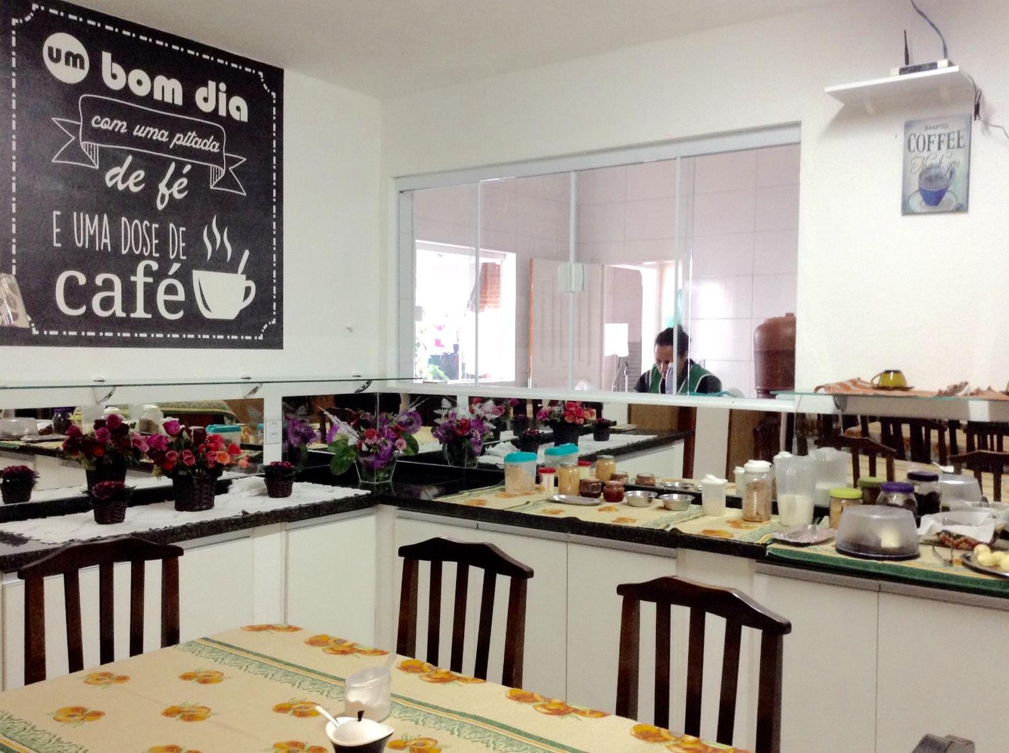 Espaco Alvorada Com Banheira ,Agendamento Das Atividades, Cafe Da Manha No Centro Brotas Exteriér fotografie