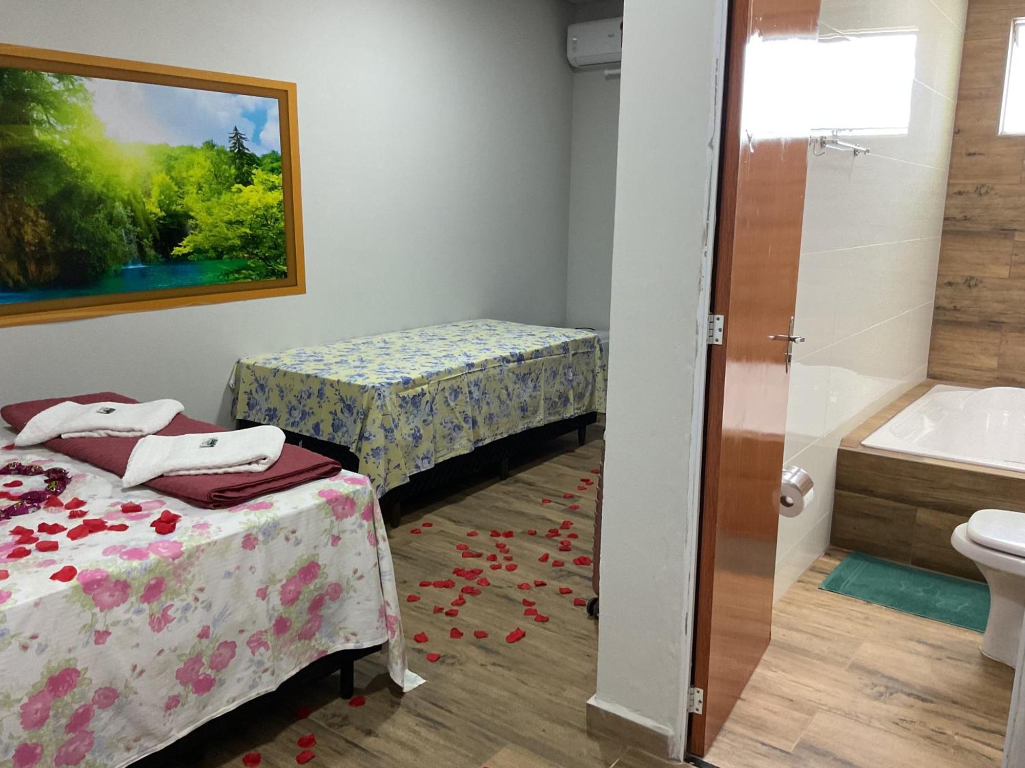 Espaco Alvorada ,Agendamento Das Atividades, Cafe Da Manha ,Banheira E Piscina No Centro Brotas Exteriér fotografie